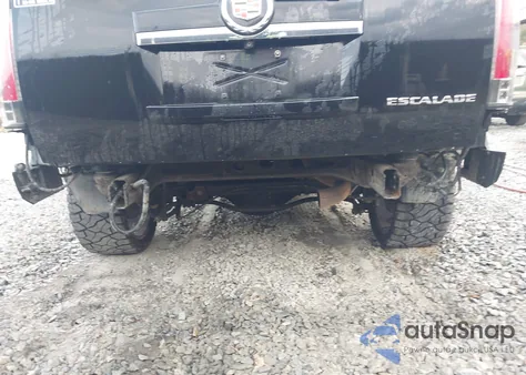 2013 Cadillac Escalade Premium z USA, uszkodzony, nr VIN 1GYS3CEF9DR188365